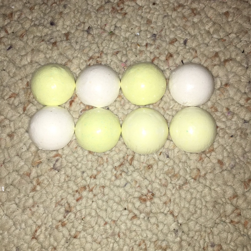 Bath bomb fizzes